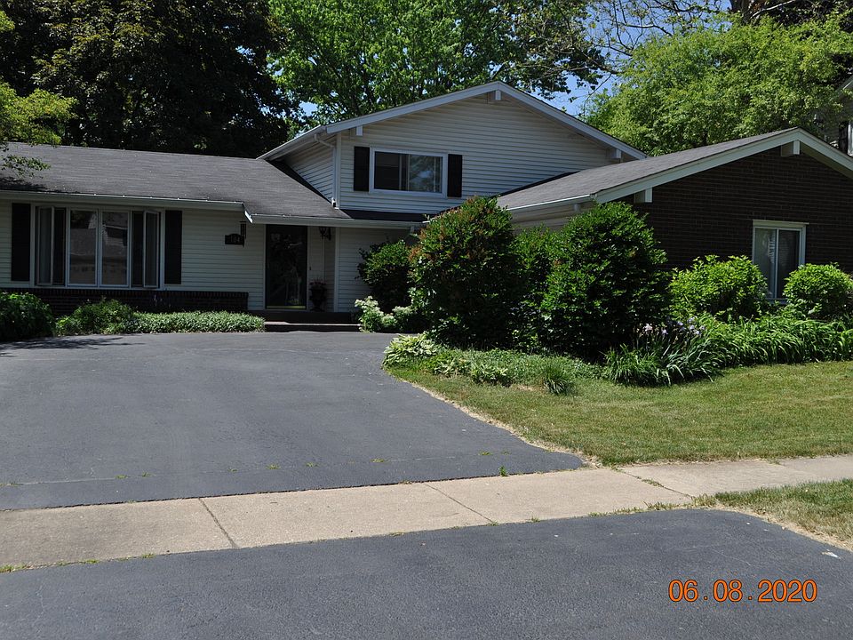 1st image of 104 N Greenwich Ln