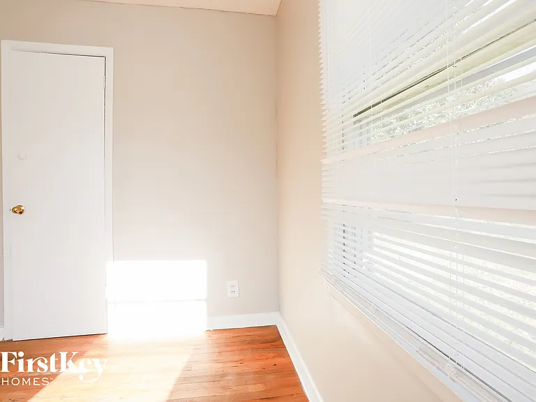 297 Reed St — Photo 12