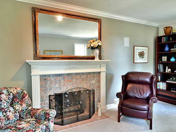 5th image of 17129 32nd Ave NE