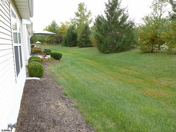 4th image of 638 Chancery Ln #45
