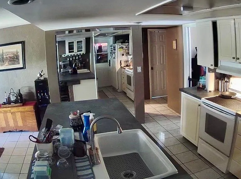360 Slayton Ave — Photo 7