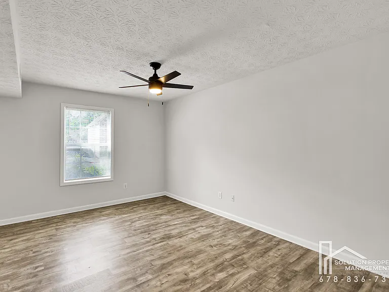 119 Twin Pines Ct — Photo 11