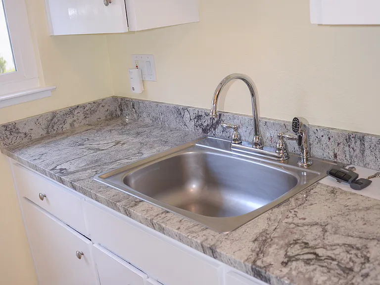 1433 Terra Nova Blvd — Photo 4