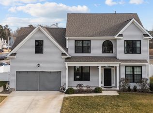 513 Jo Pearl Ct, Chesapeake, VA 23320