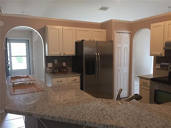 4th image of 1641 Copperfield Ave