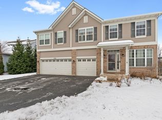 2561 Hennig Rd, Hampshire, IL 60140