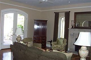 4th image of 5250 Calais Cir