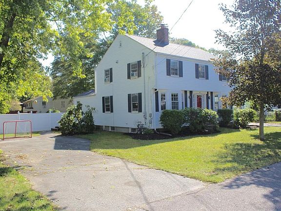 2nd image of 42 Monroe St