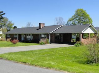 126 W Coyner Ave, Marion, VA 24354