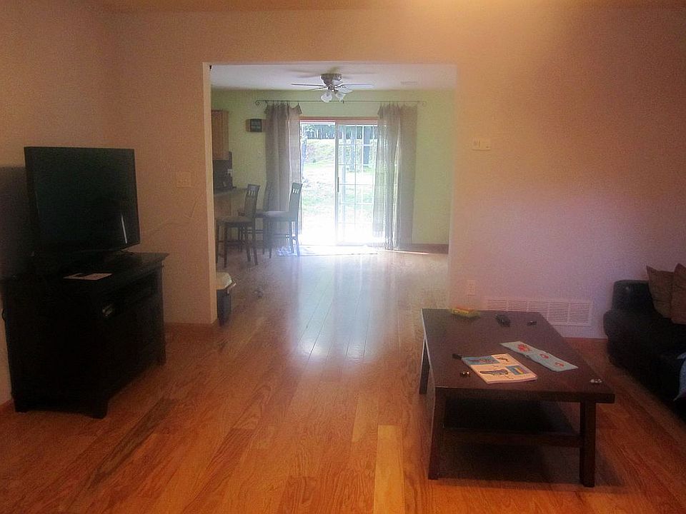 2nd image of 54 Foothill Rd