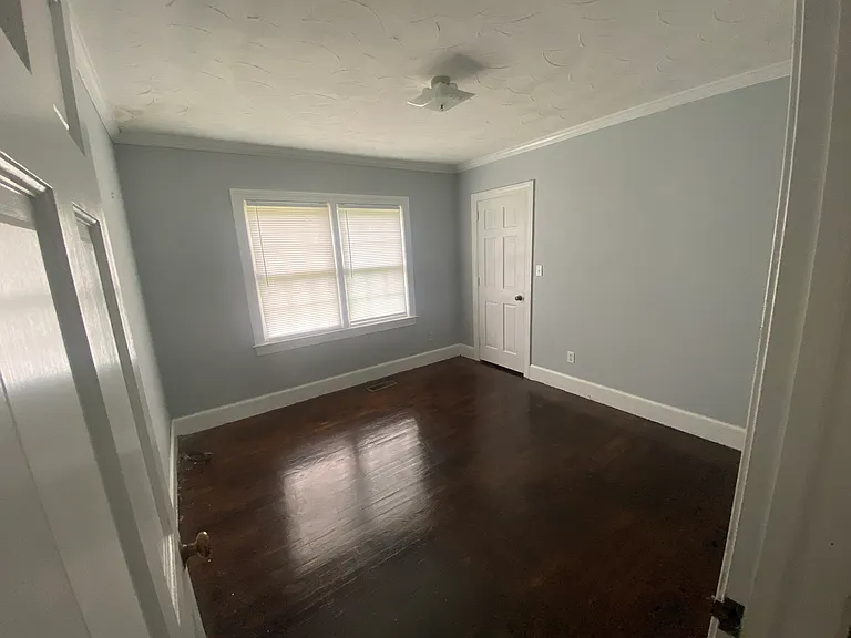 3408 Bertha Ln — Photo 5