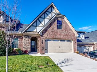 423 Sunny Springs Ln, Knoxville, TN 37922