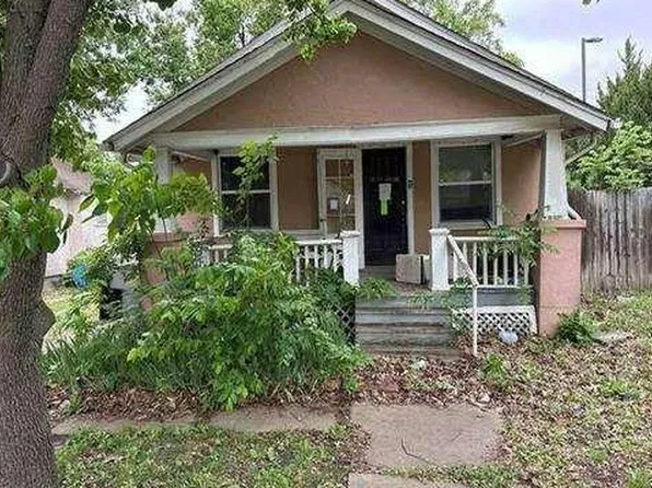 525 Arundel St, Emporia, KS 66801