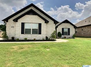 13752 Neptune Ln, Athens, AL 35613