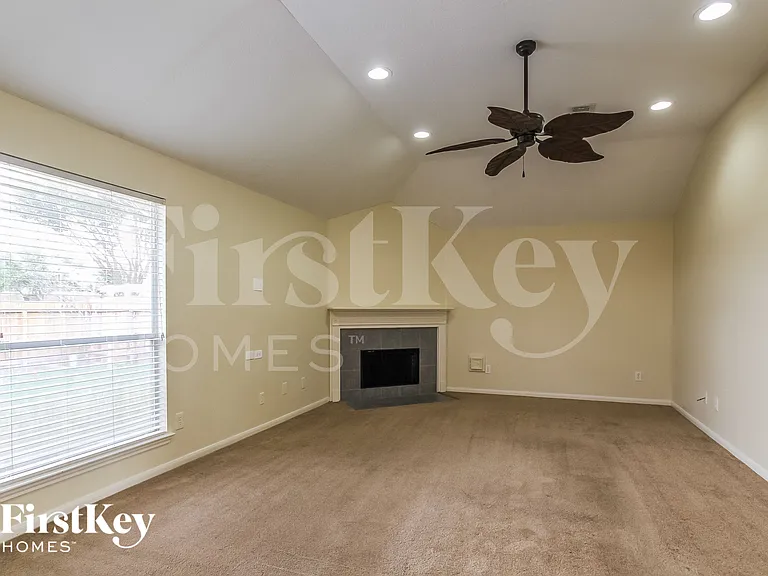 3507 Banks Run Ln — Photo 4