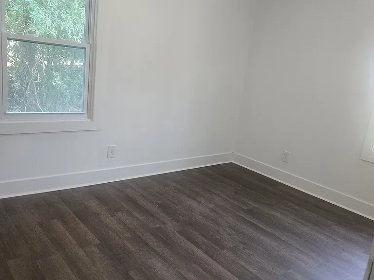 617 Gurley St — Photo 14