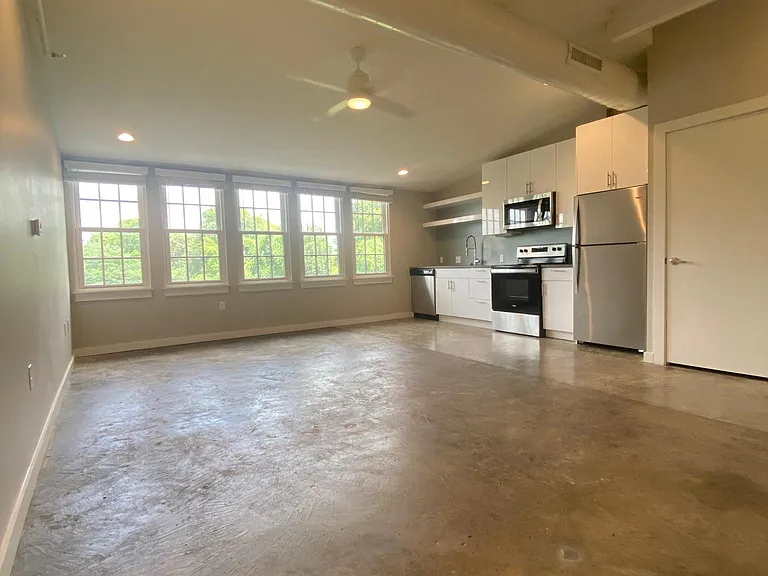 The Marine Residence — Photo 27