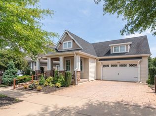 1158 Farrow Dr, Charlottesville, VA 22901