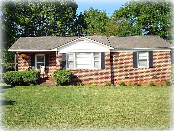 2nd image of 742 Emorywood Ln