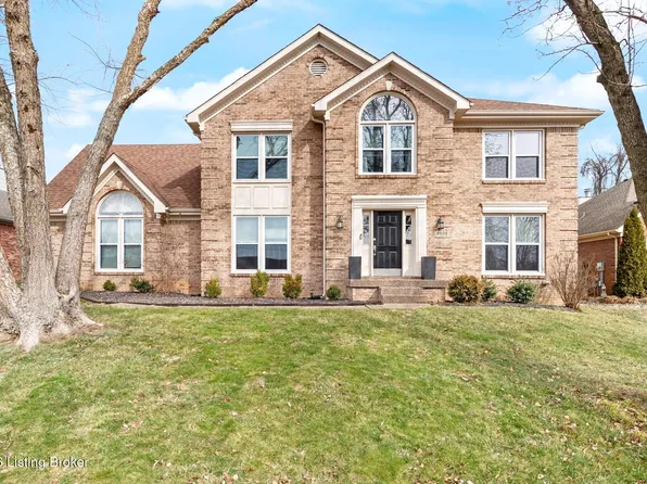 9609 Farmstead Ln, Louisville, KY 40291