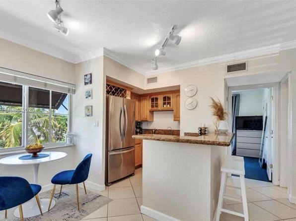 924 SE 2nd St APT 19