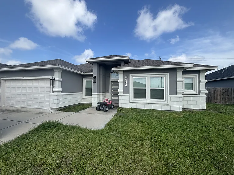 3734 Berkeley Dr — Photo 10
