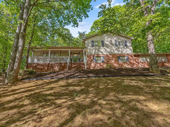 1546 Wanaga Way Dr, Salem, VA 24153