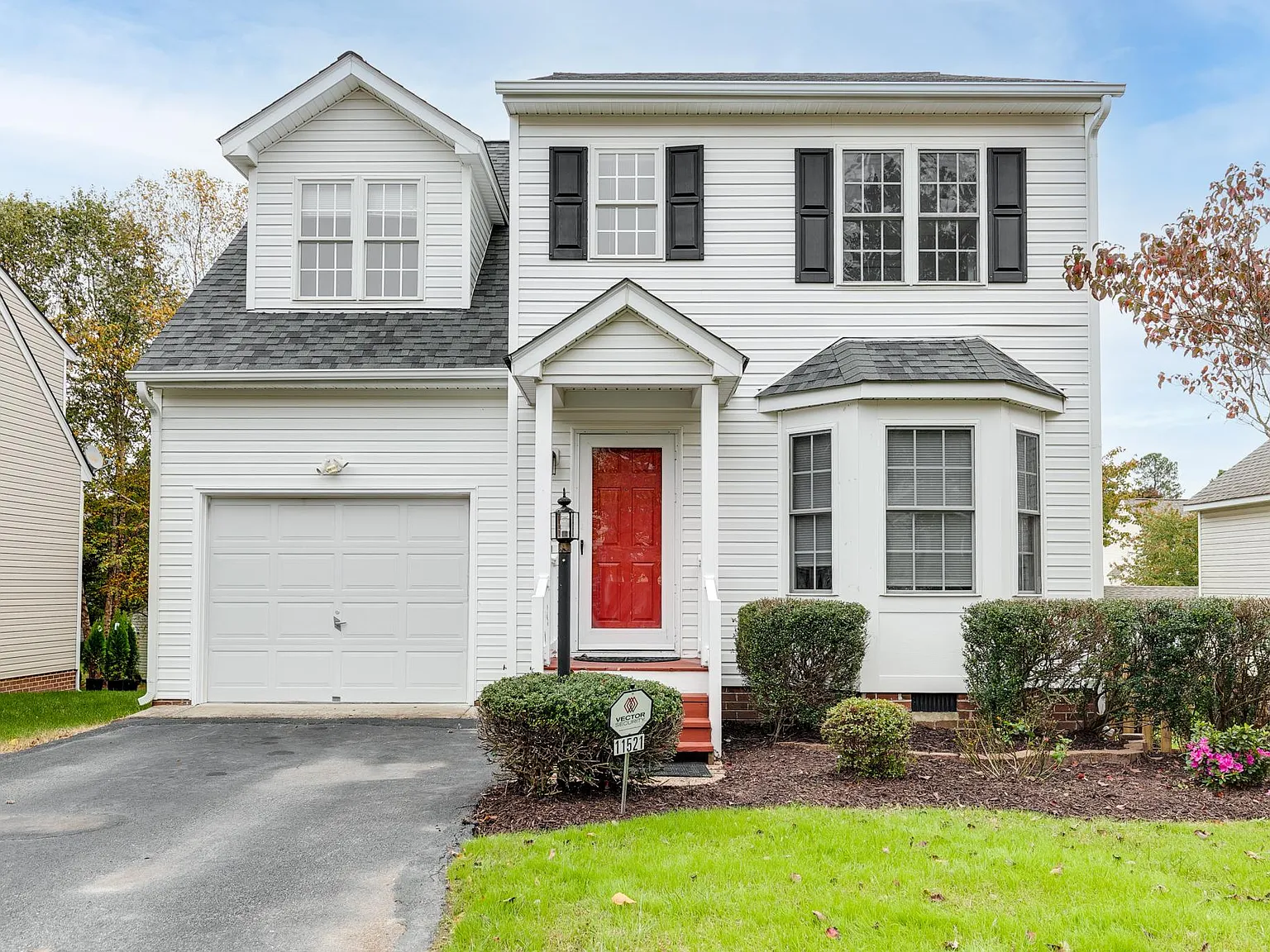 11521 Pinedale Dr — Photo 1