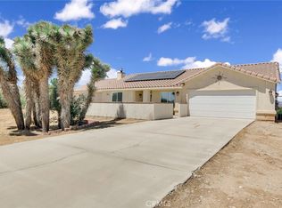 7418 Verbena Rd, Oak Hills, CA 92344