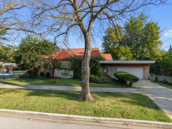 2039 S 2nd Ave, Maywood, IL 60153