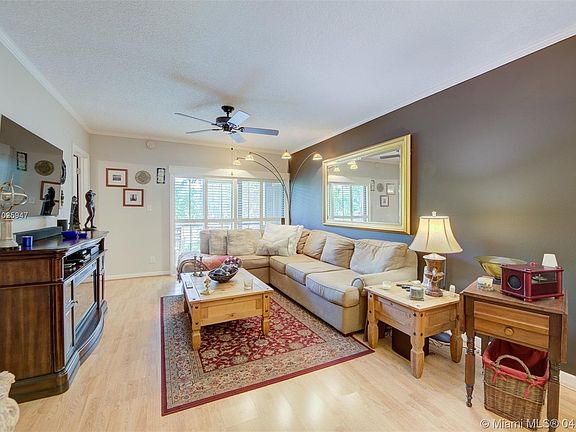 2nd image of 2450 NE 15th Ave APT 106