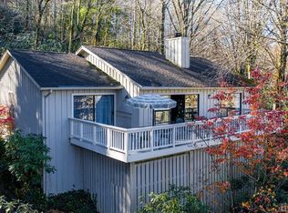 115 Lake Villa Ct, Highlands, NC 28741