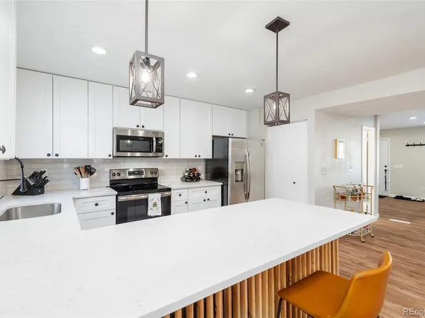 1059 S Alkire Street, Lakewood, CO 80228