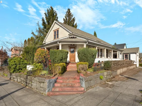 819 7th St, Oregon City, OR 97045
