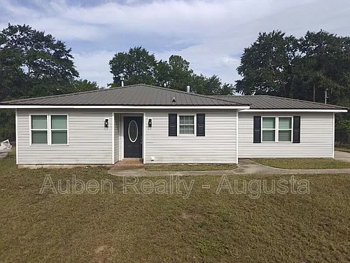 4213 Cap Chat St Photo 1