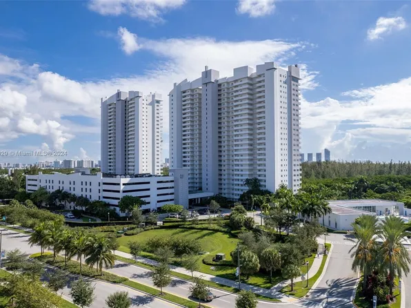 14951 Royal Oaks Ln APT 1709, North Miami, FL 33181