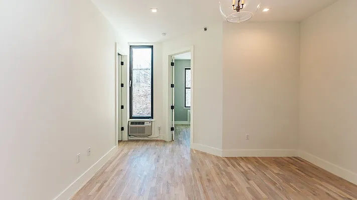 Rented by Nooklyn NYC LLC | media 36