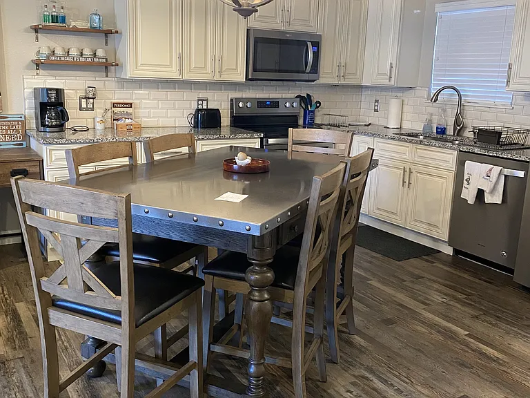 611 Lazy Days Rd — Photo 5