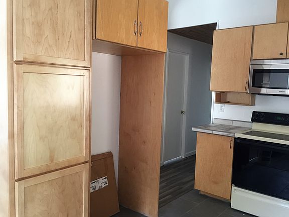 4th image of 24425 Woolsey Canyon Rd Spc 124
