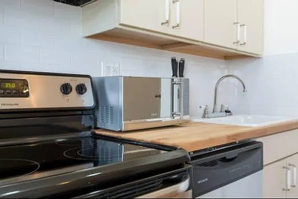 Rented by Dream Space Realty | media 7