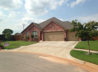 11749 SW 19th St, Yukon, OK 73099