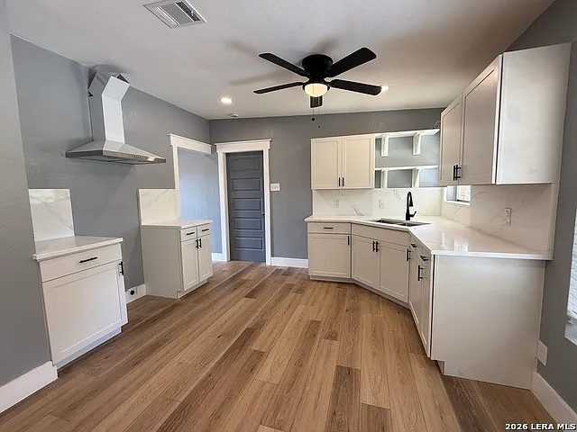 4410 Trailwood Dr — Photo 6