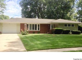 15 Sherry Ln, Rochester, IL 62563