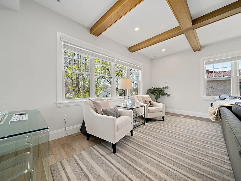 144 Linden St #2 — Photo 7
