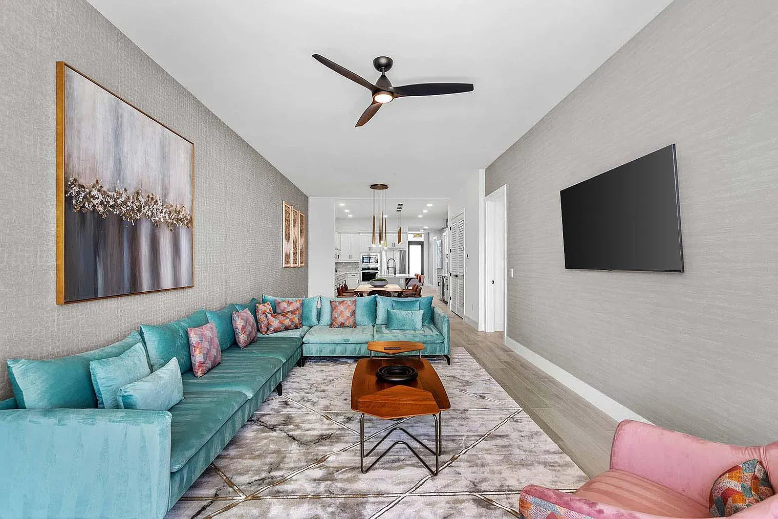 3 bed, 3.0 bath, 2012 sqft, $6,316 — Photo 3
