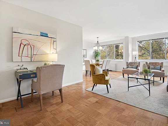 5th image of 10401 Grosvenor Pl APT 311