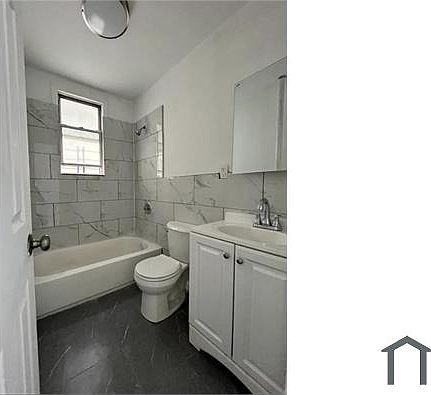 5th image of 511 E Main St APT 2B