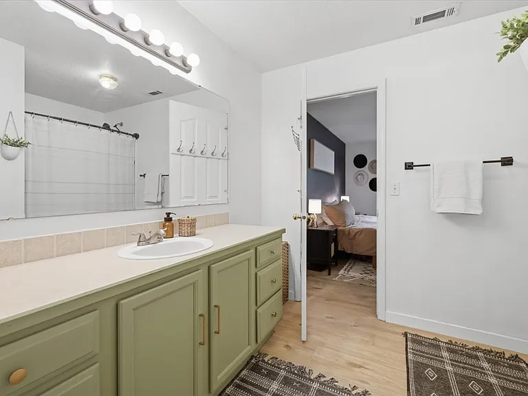4266 S Fruithill Pl — Photo 20