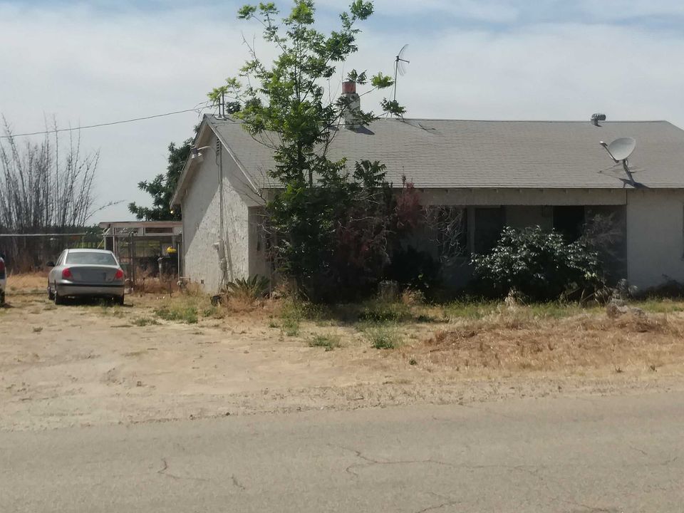 2nd image of 6173 S Maple Ave