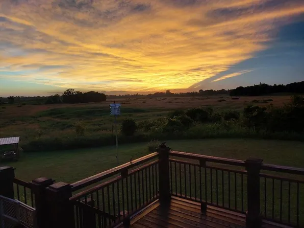 W6068 Neitzel Rd, Waupun, WI 53963